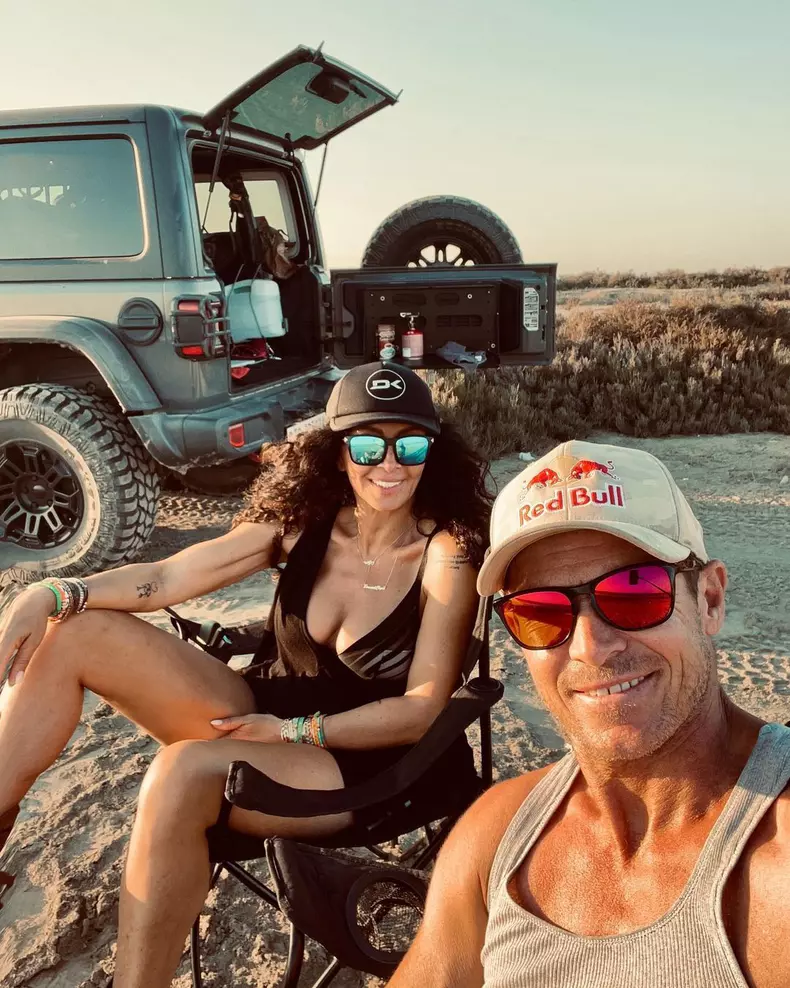 Mihaela Rădulescu și iubitul ei, imagini de vis din vacanță. Felix Baumgartner a făcut kitesurfing în sudul Franței