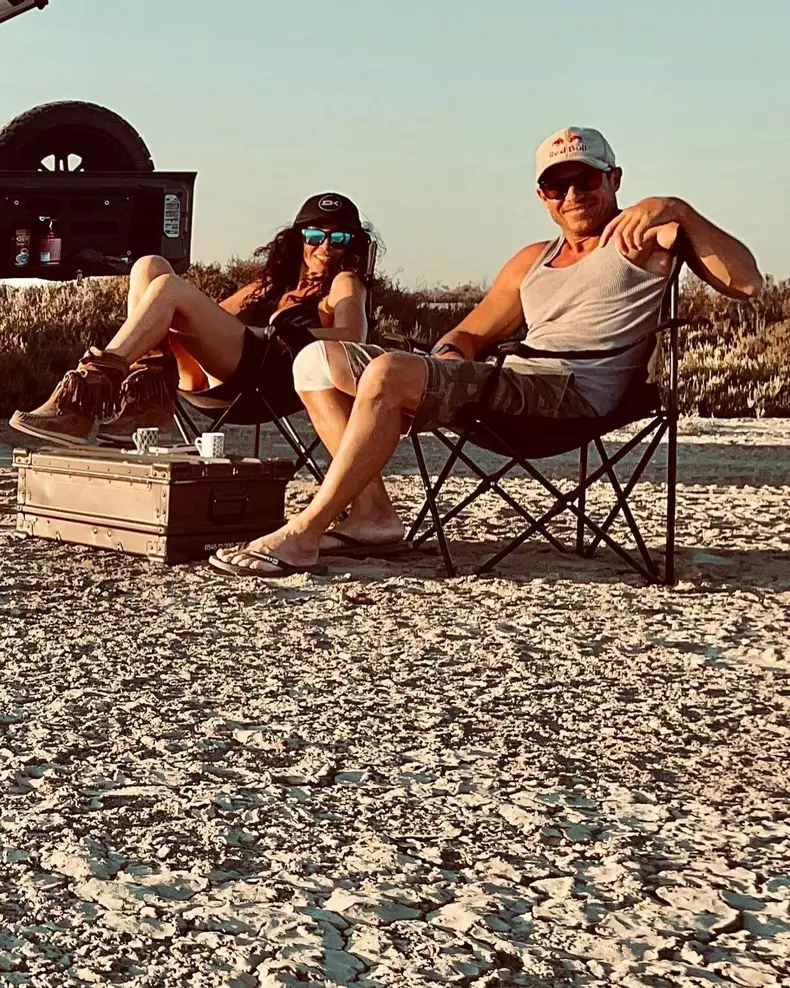 Mihaela Rădulescu și iubitul ei, imagini de vis din vacanță. Felix Baumgartner a făcut kitesurfing în sudul Franței