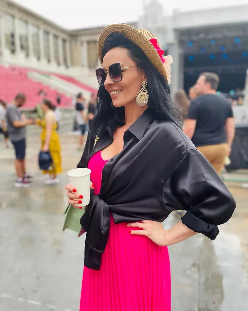 Ce dietă ține Cosmina Păsărin. Câte kilograme are la aproape 40 de ani