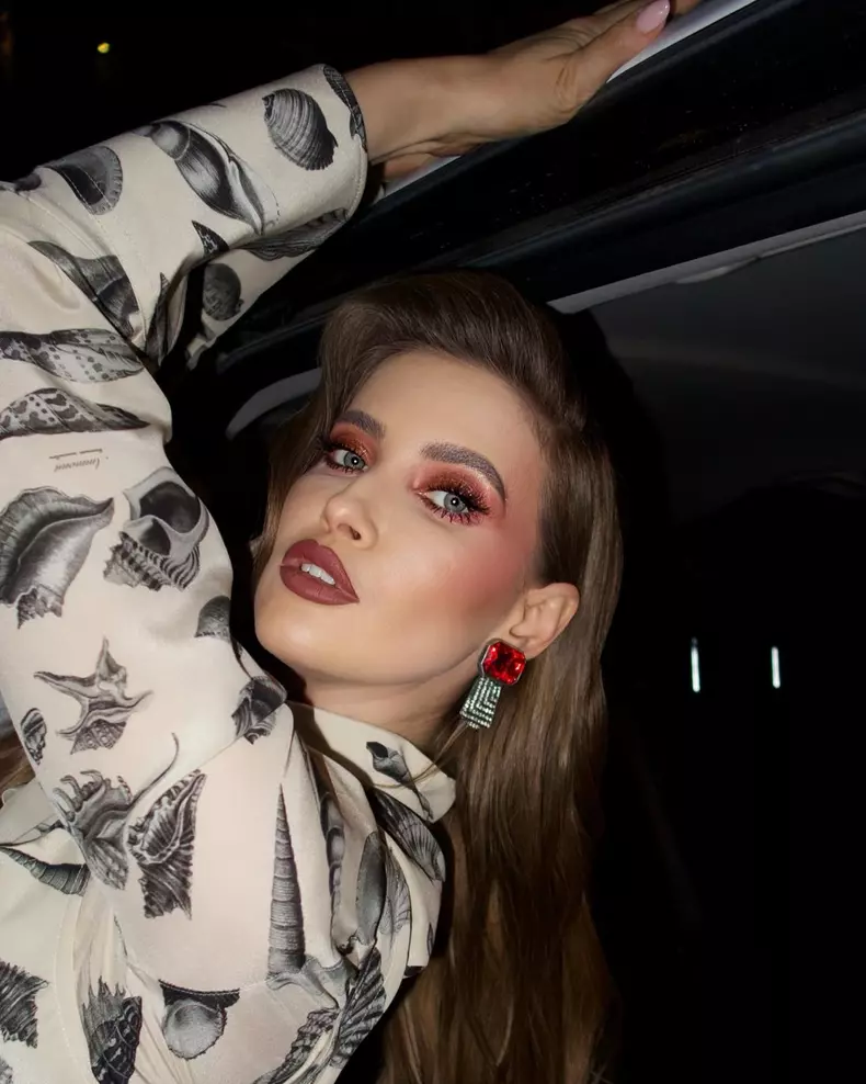 iulia-albu-rochie-diferite-scoici-stilizate-editia-7-splash-vedete-la-apa-sezonul-5-image00005