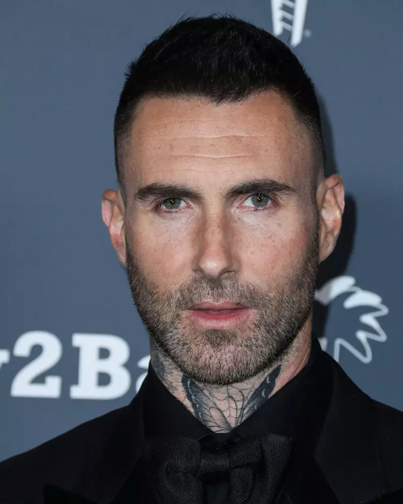 Adam Levine, prima reacție după ce a fost acuzat că a înșelat-o pe Behati Prinsloo cu un model de pe Instagram
