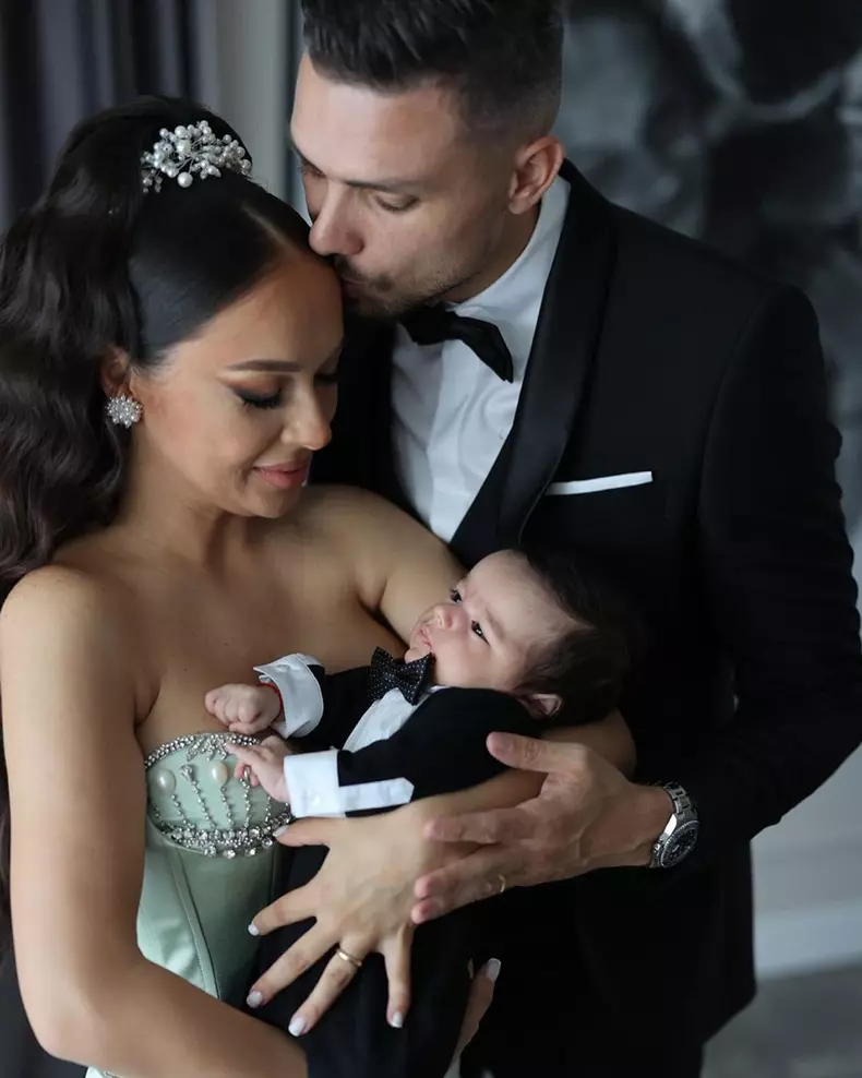 Cum-vrea-Vladuta-Lupau-sa-investeasca-banii-de-la-botezul-fiului-ei-1