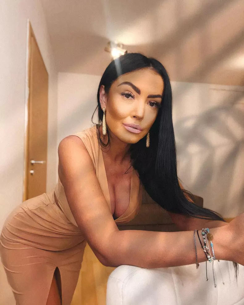 andreaa-mantea-s-a-tuns-singura-3-1