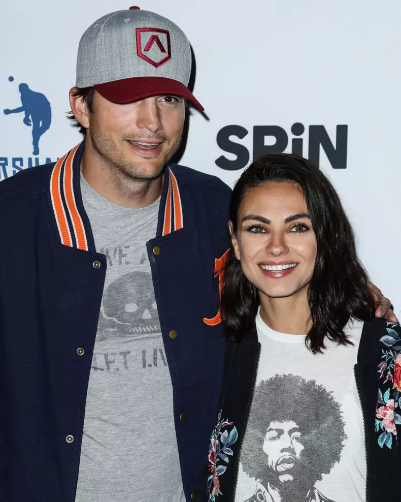 Ashton Kutcher, despre boala rară care i-a pus viața în pericol. Cum l-a sprijinit Mila Kunis