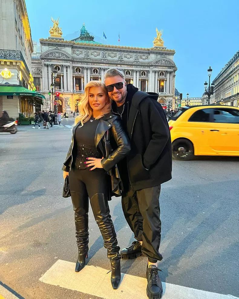 catalin-botezatu-si-loredana-groza-s-au-sarutat-in-vazul-tuturor-2