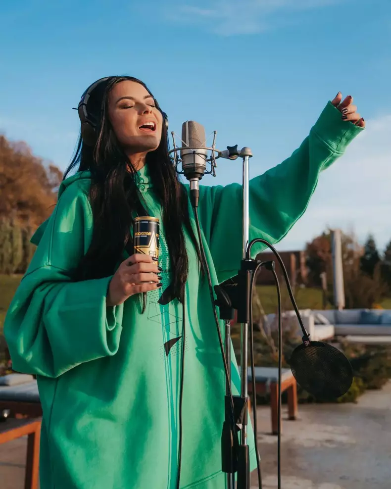 Inna, o nouă apariție incendiară. În ce ipostază s-a fotografiat și de ce s-au revoltat fanii. „Ce zic părinții ei” (5)