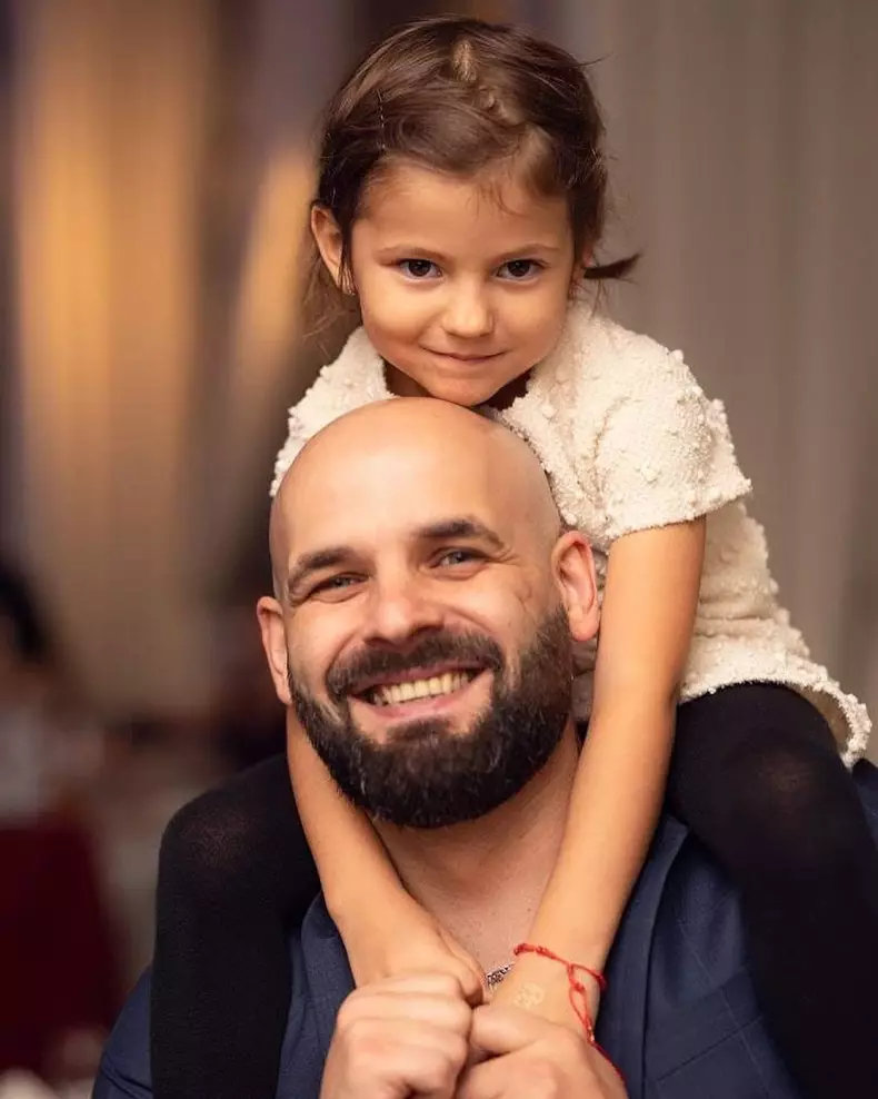 madalina-cretan-declaratii-dureroase-despre-pierderea-lui-nosfe.-cum-incearca-sa-o-aline-pe-fiica-lor-3