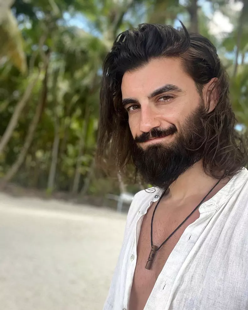 Ce face astăzi Andi Constantin, vedeta emisiunii „Burlacul” de la Antena 1