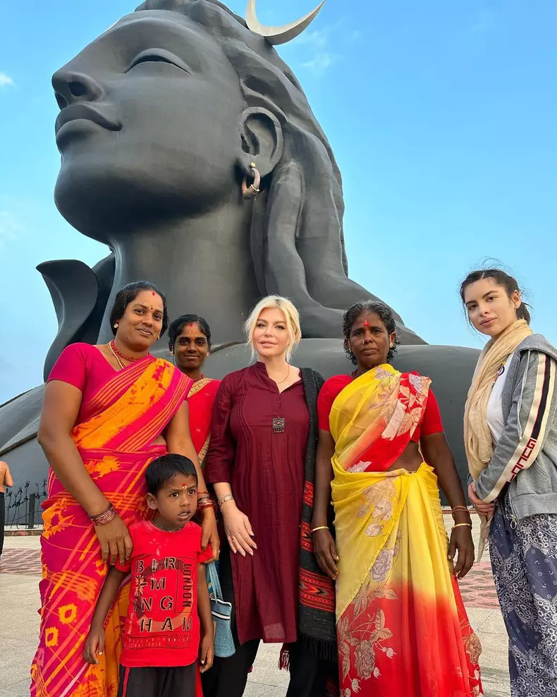 loredana-groza-si-a-indeplinit-un-vis-in-vacanta-din-india-1