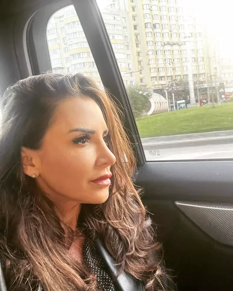 mara-banica-dupa-cea-de-a-patra-interventie-chirurgicala-la-sani-4