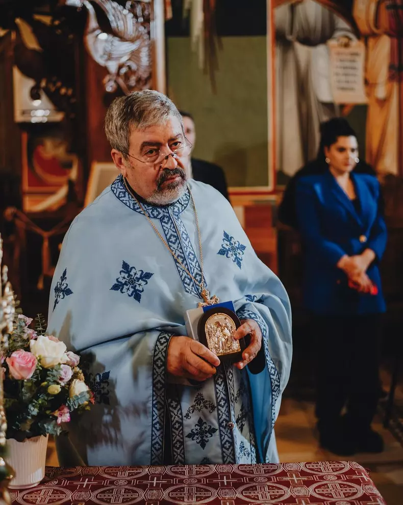 codin-maticiuc-povestea-emotionanta-a-bisericii-in-care-a-fost-botezata-fiica-lui-ilinca.-2