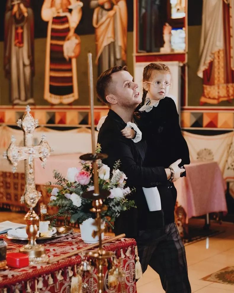 codin-maticiuc-povestea-emotionanta-a-bisericii-in-care-a-fost-botezata-fiica-lui-ilinca.-7