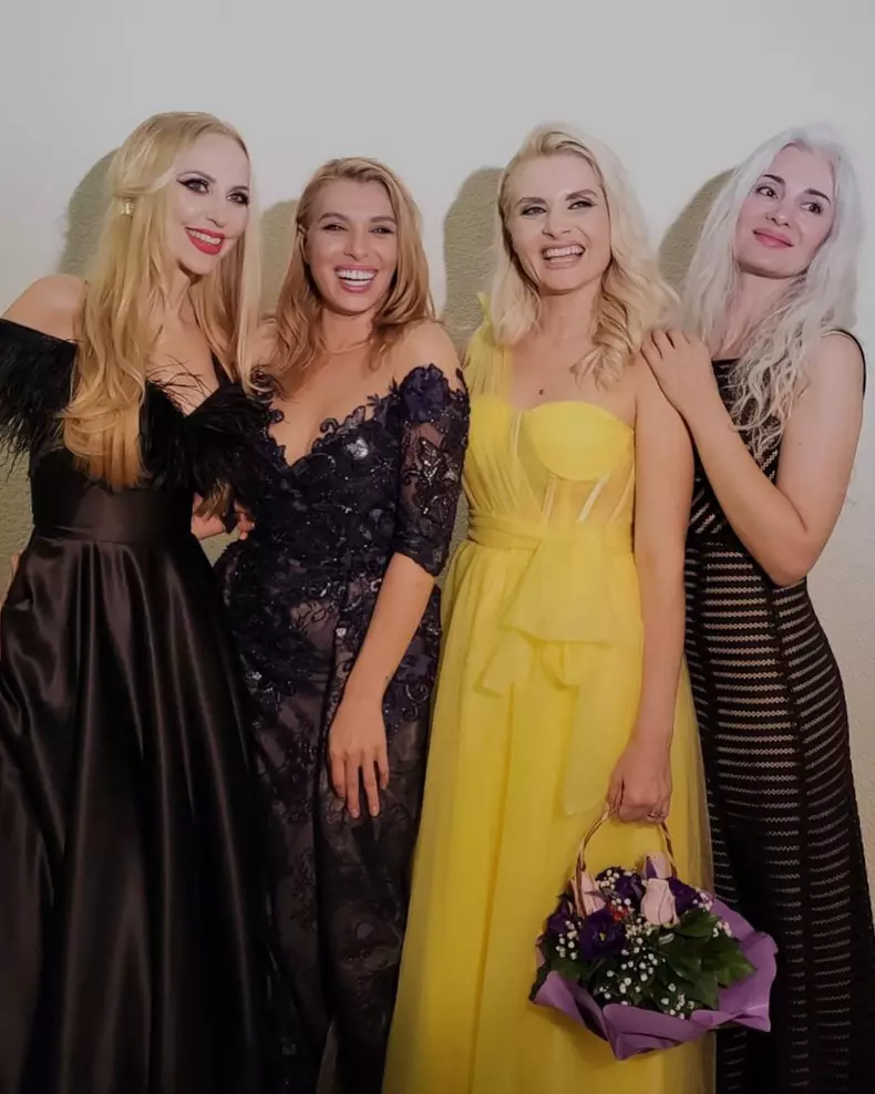 trupa-a.s.i.a.-se-reuneste-3