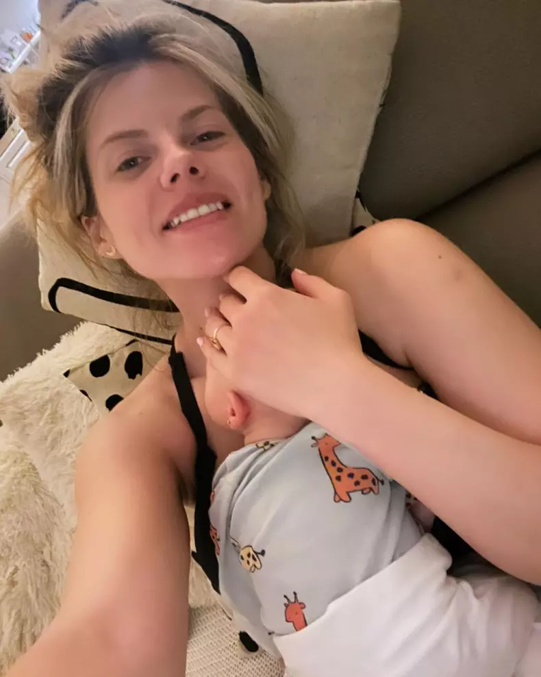 roxana-hulpe-fetita-1