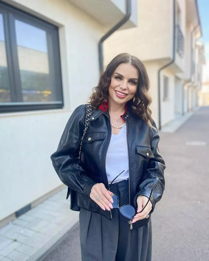 catalina-grama-jojo-2