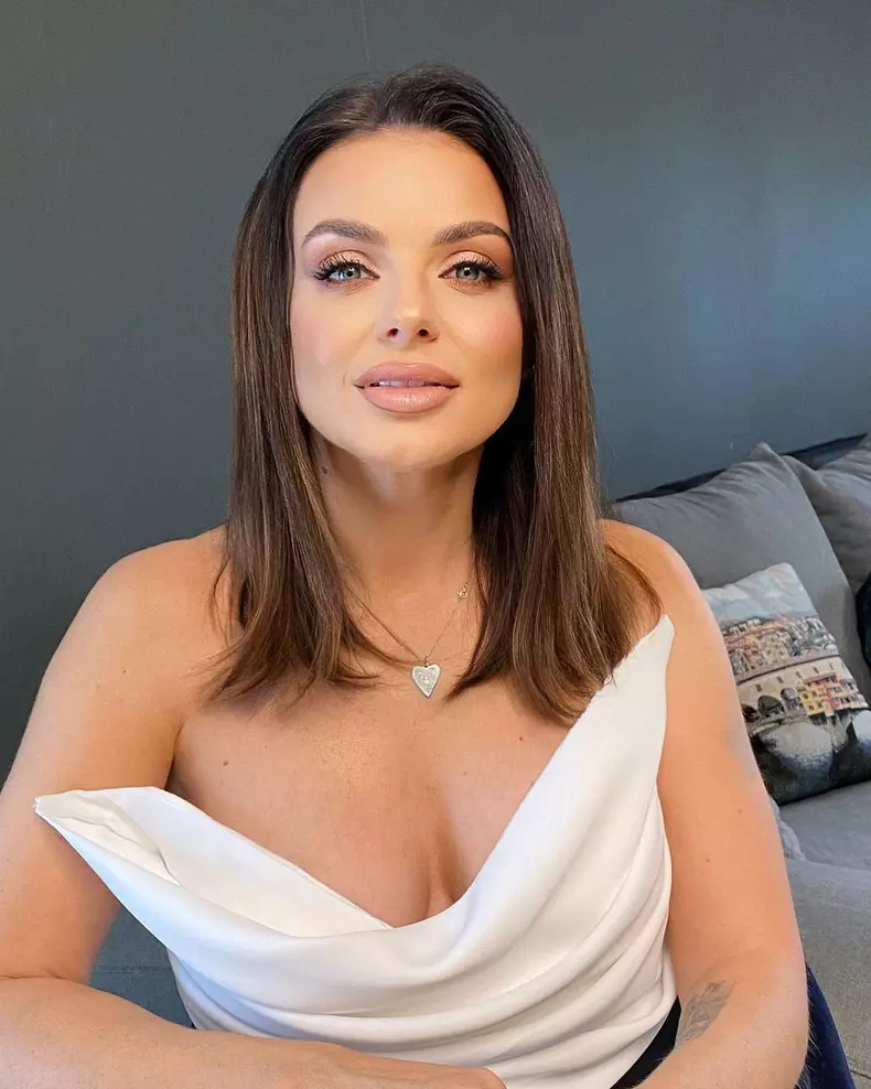 catalina-grama-jojo-3