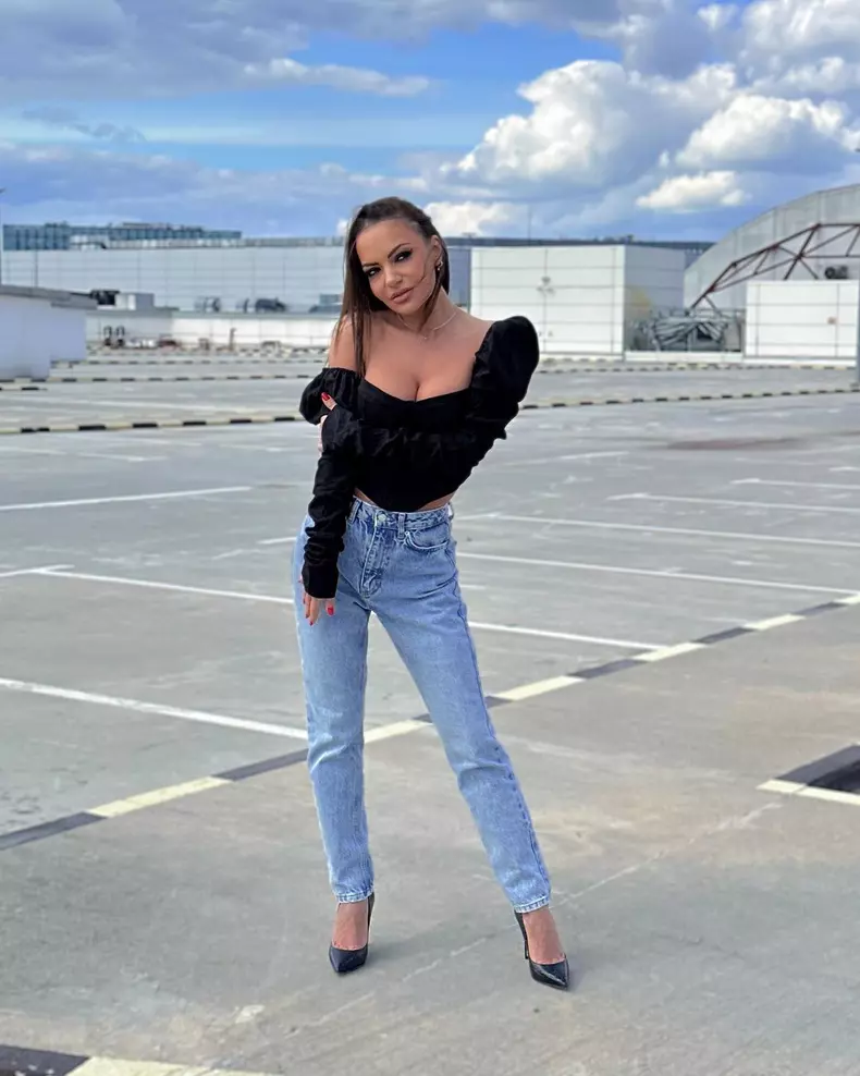 De ce a plecat Andreea Antonescu în America. Ce se întâmplă cu Sienna