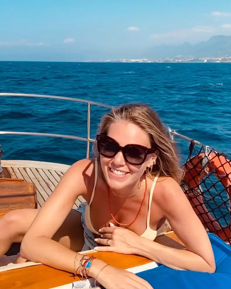 Ce mai face Asli Enver. Turcoaica mai are puțin și naște