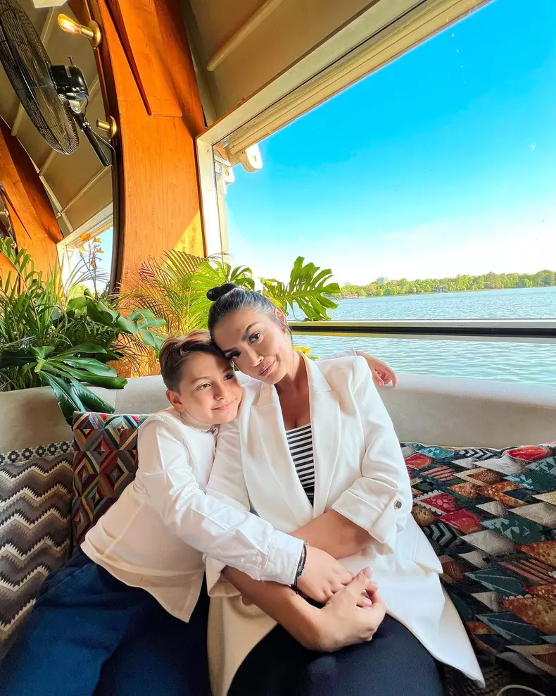 de-ce-andreea-mantea-nu-i-a-cumparat-fiului-ei-un-telefon-2