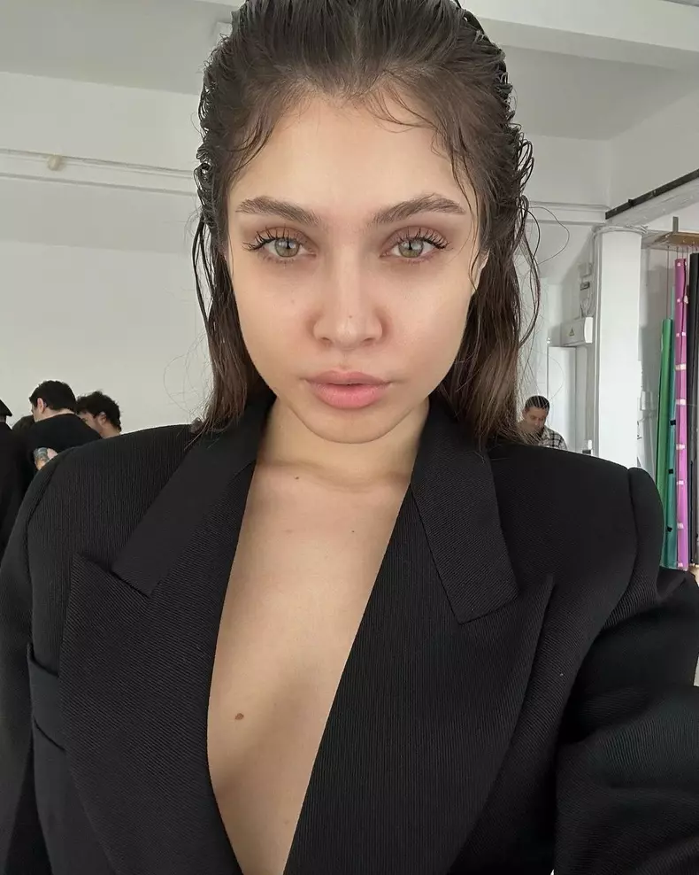 Elena Chiriac, surprinsă împreună cu Rocco Ritchie, fiul Madonnei. Ce a spus fosta concurentă de la Survivor despre relația lor