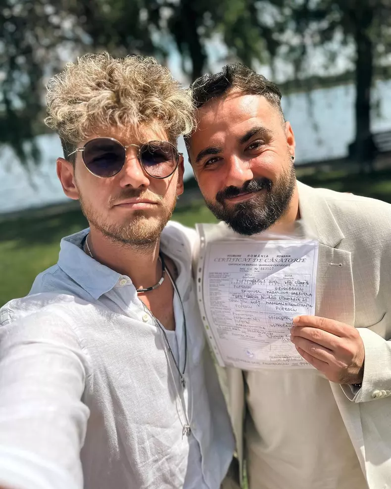 emi-de-la-noaptea-tarziu-si-iubita-lui-s-au-casatorit-cine-sunt-nasii.-primele-imagini-5