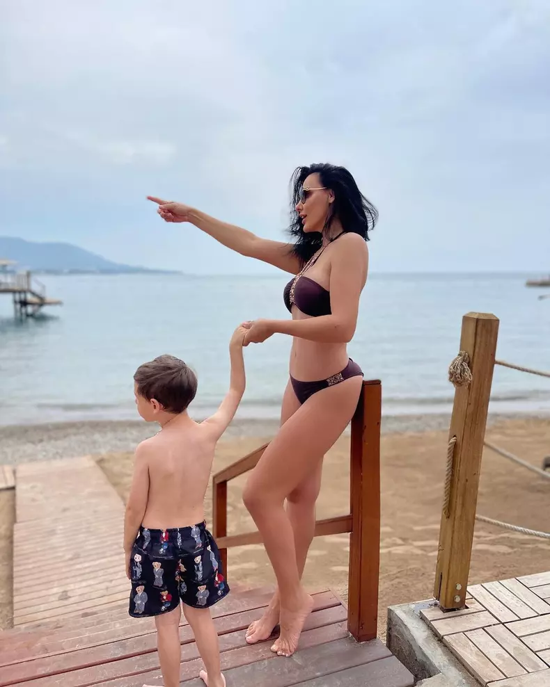 Lavinia Pîrva, apariție incendiară în costum de baie. Unde a plecat în vacanță