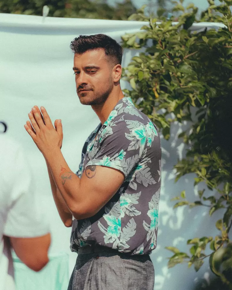 cu-cat-il-plateste-liviu-teodorescu-pe-tatal-lui-1