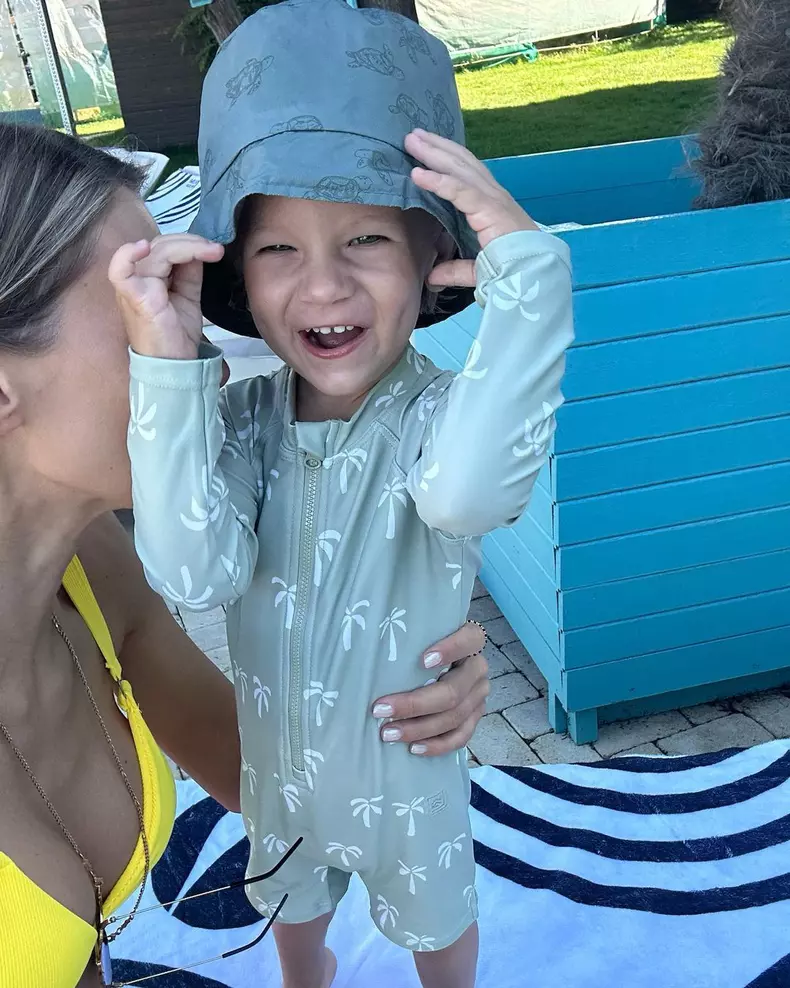 dani-otil-si-gabriela-prisacariu-imagini-superbe-din-luna-de-miere-5