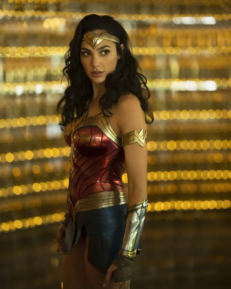 2019 - Wonder Woman 1984 - Movie Set