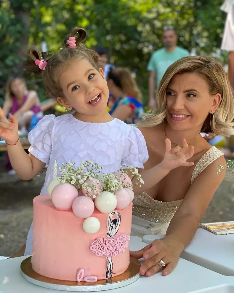 Anamaria Ionescu și fiica ei Ilinca