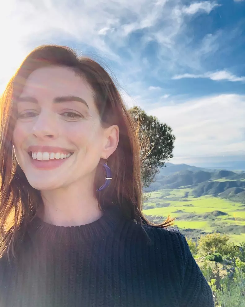 Anne Hathaway