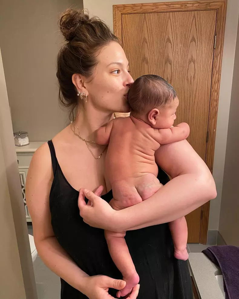 Ashley Graham și fiul ei