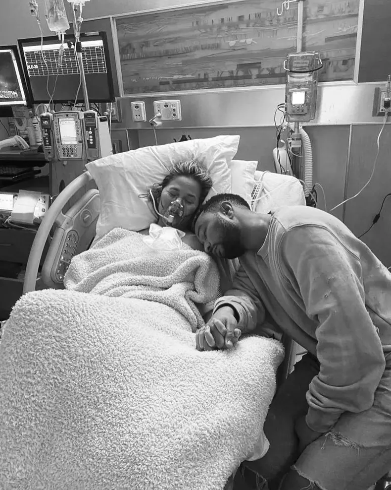 Chrissy Teigen și John Legend