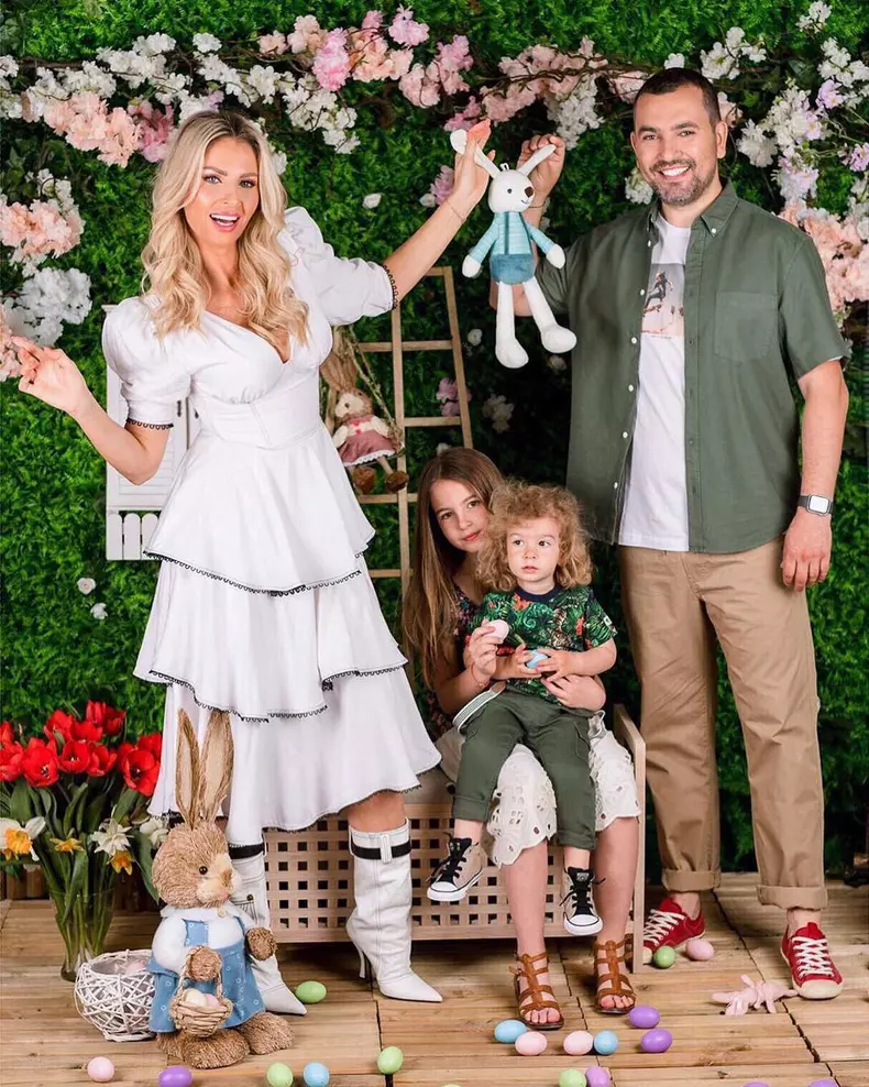 Andreea, Lucian, Sofia și Noah