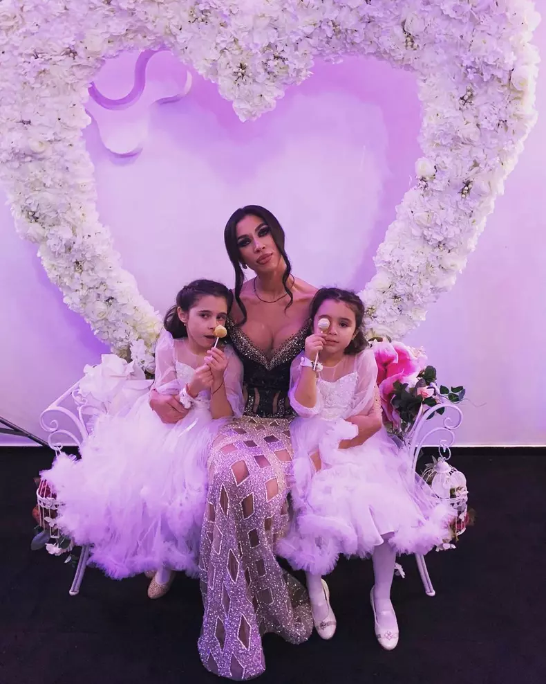 Raluca Pastramă și fiicele ei