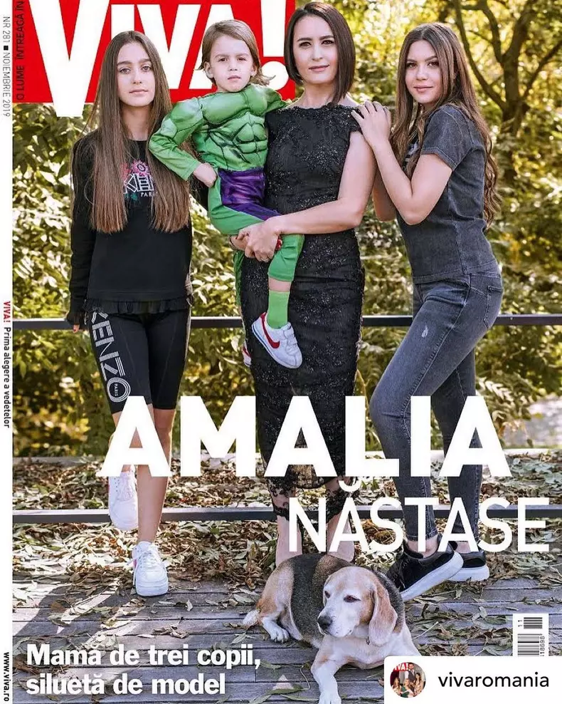 Amalia Năstase și copiii ei