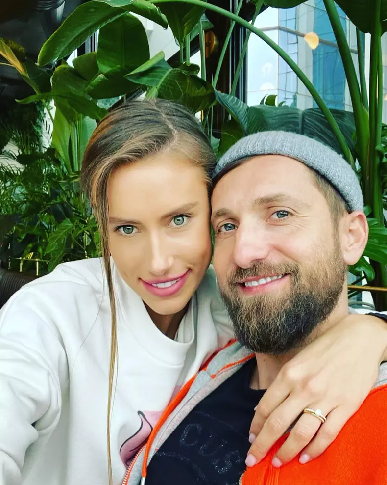 Dani Oțil și Gabriela Prisăcariu