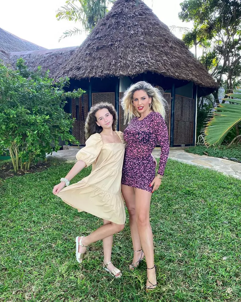 Andreea Bănică și fiica ei