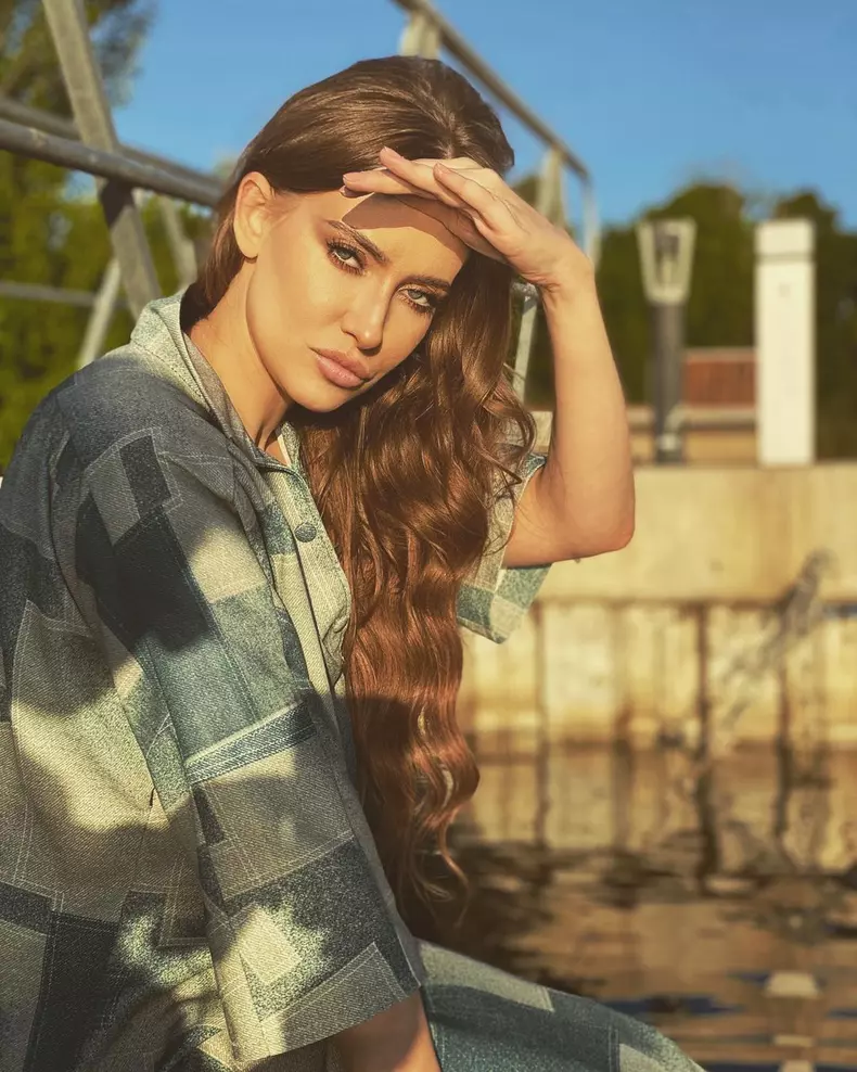 Iulia Albu