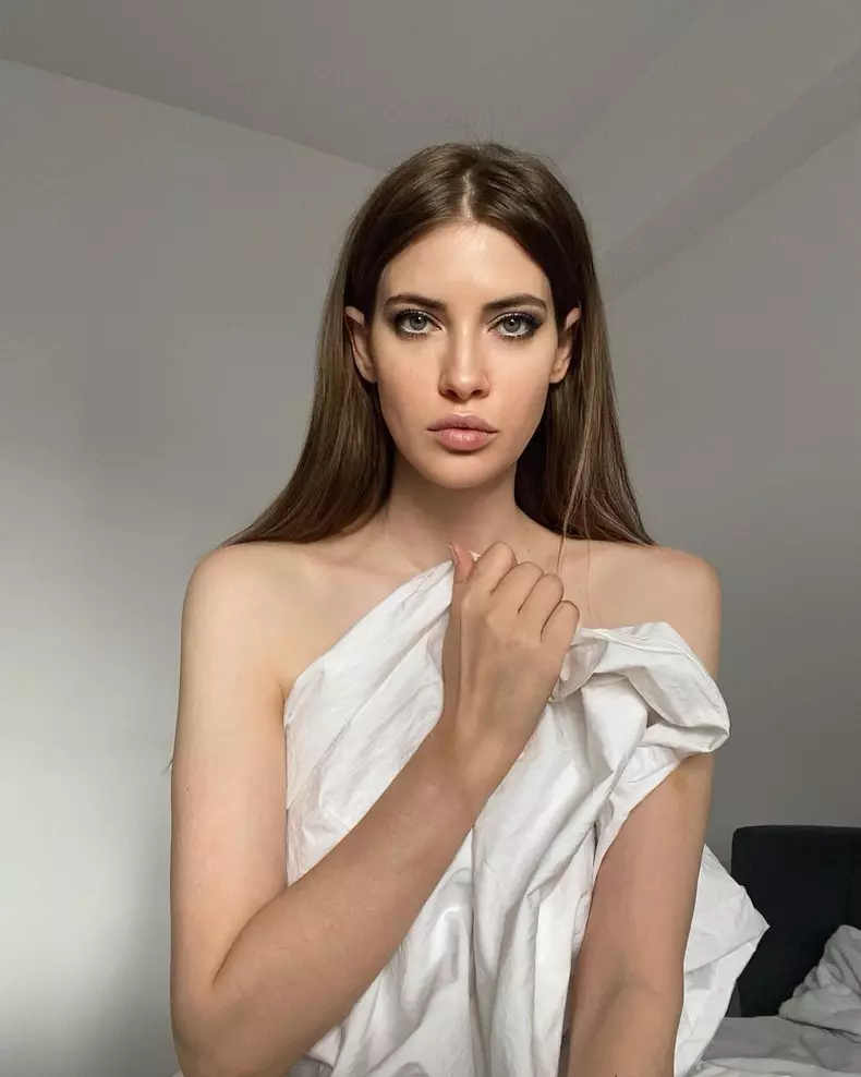Iulia Albu