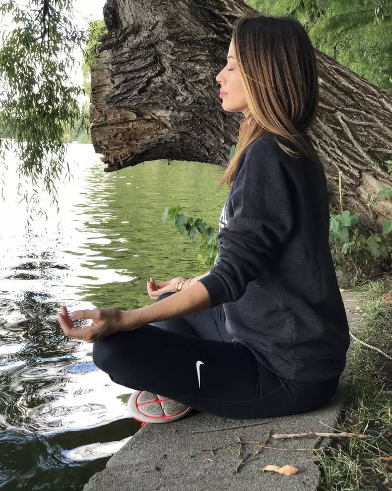 andreea raicu insta (9)