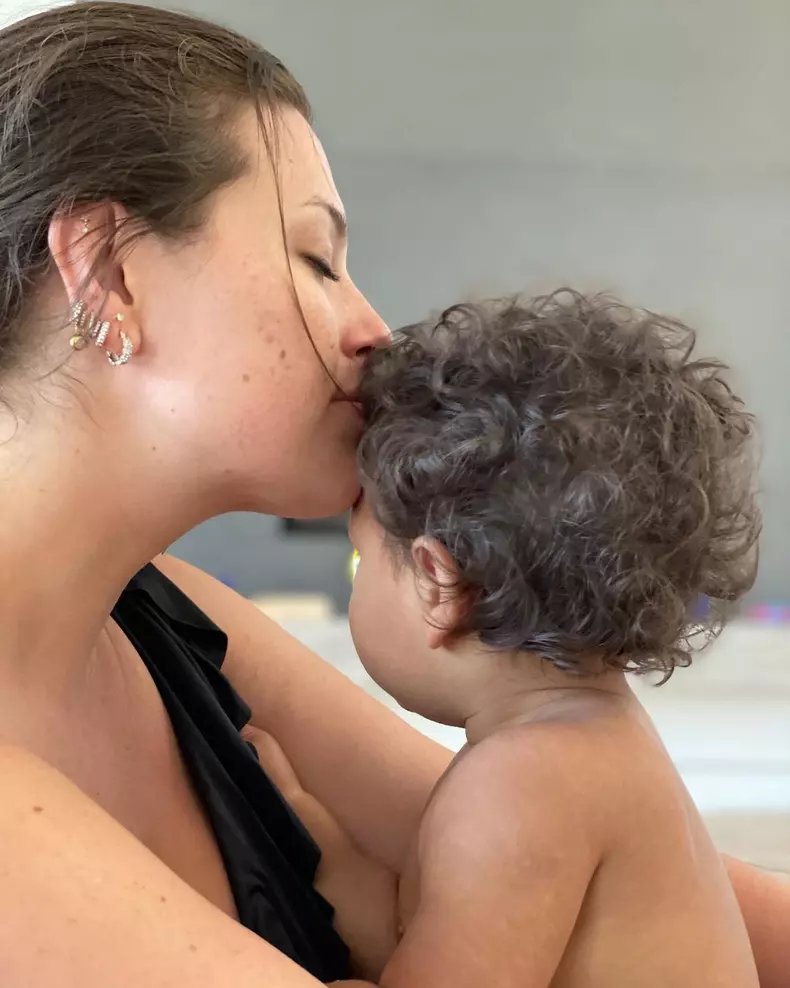 Ashley Graham și fiul ei