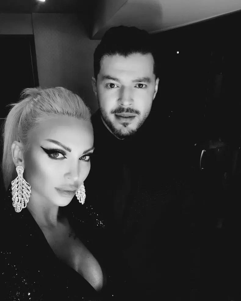 Victor Slav și iubita lui, Selina