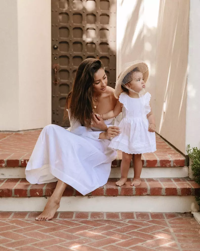 Shay Mitchell copil