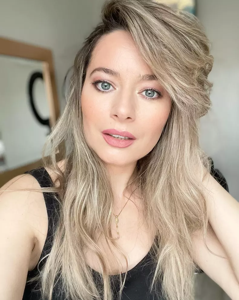 laura cosoi insta (5)