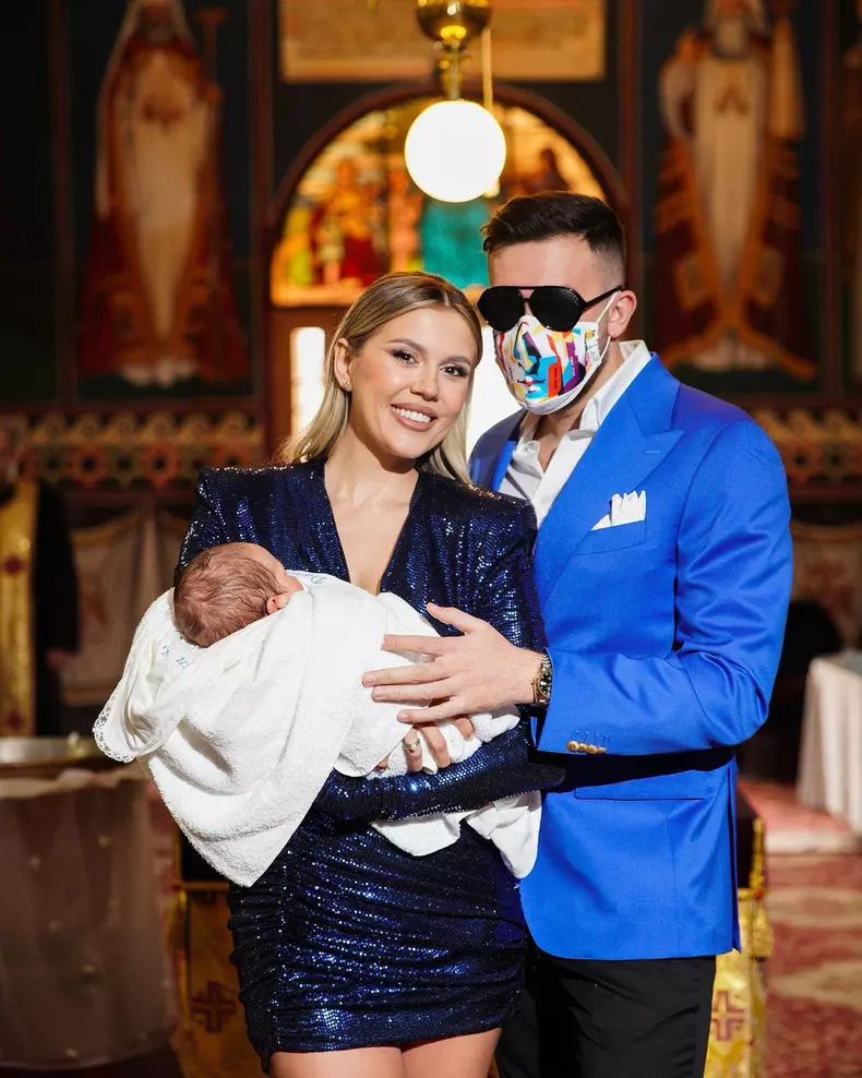 emily burghelea si-a botezat fiul pe nume damian (3)