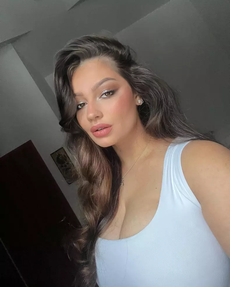 maria speranta fiica actritei adriana trandafir a implinit 23 de ani (14)