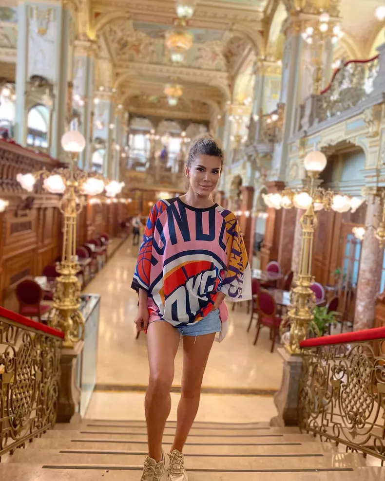 cum-a-slabit-alina-laufer-5-1