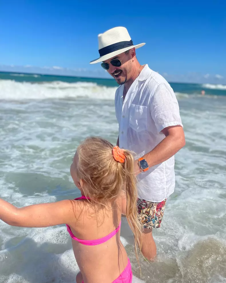 mihai petre cu fiica lui