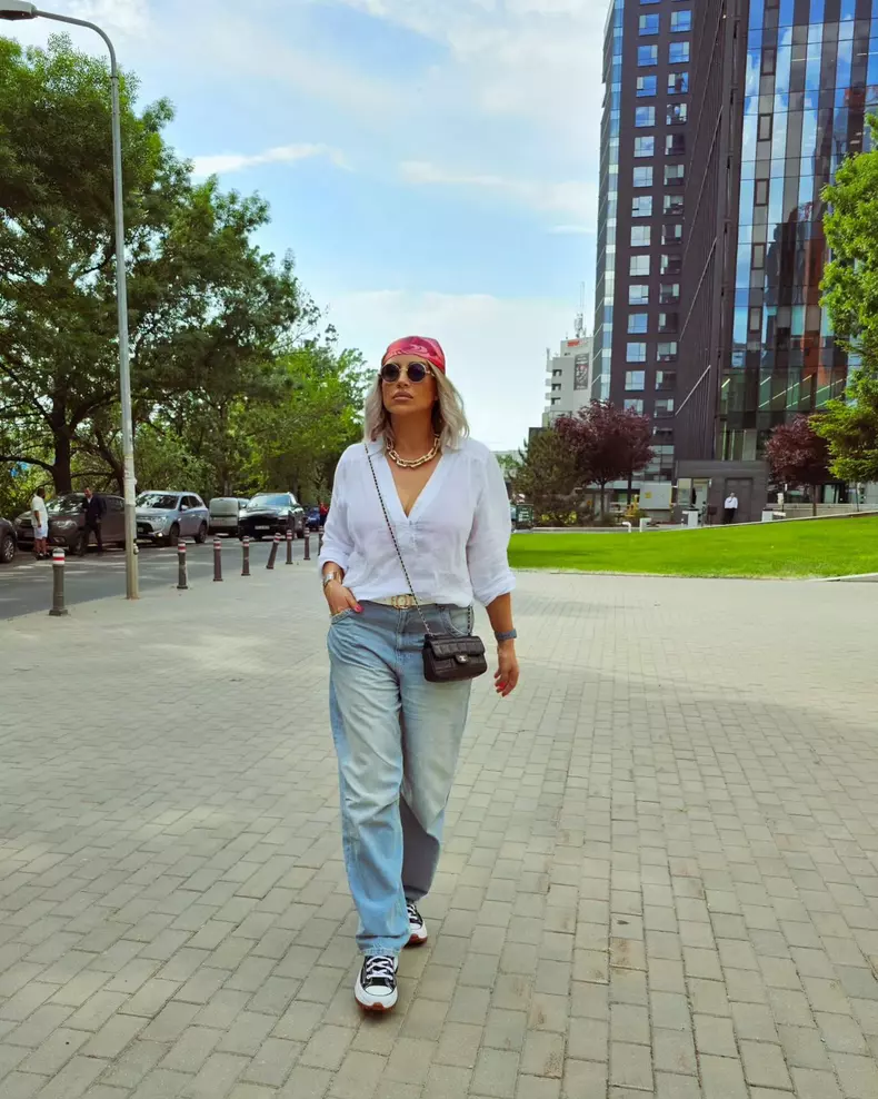 Adina Halas Instagram